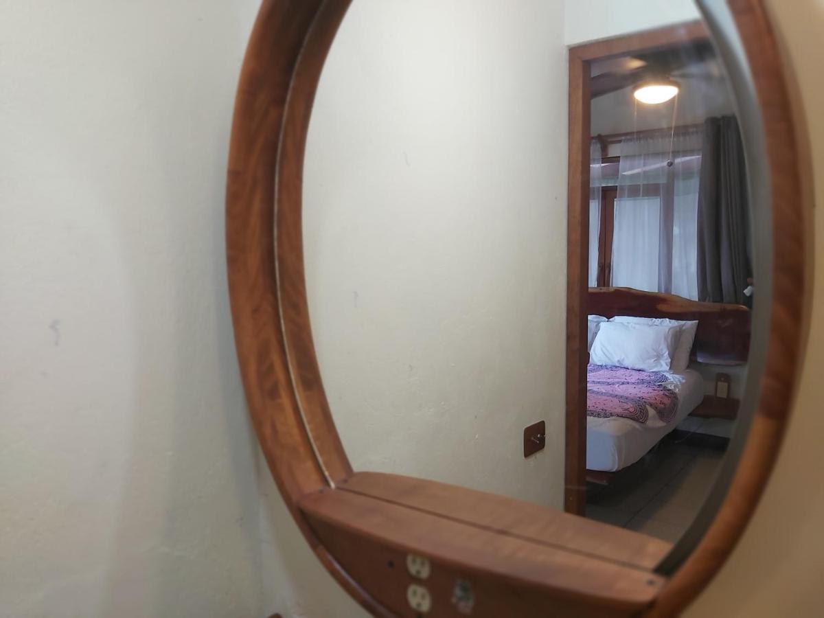 ホテル Casa Benjamin Linder マナグア エクステリア 写真