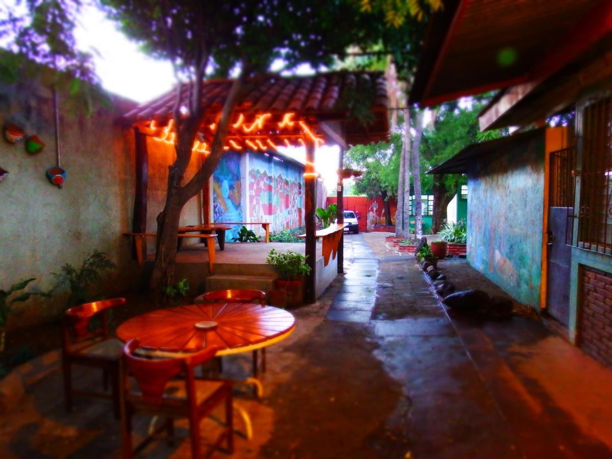 ホテル Casa Benjamin Linder マナグア エクステリア 写真
